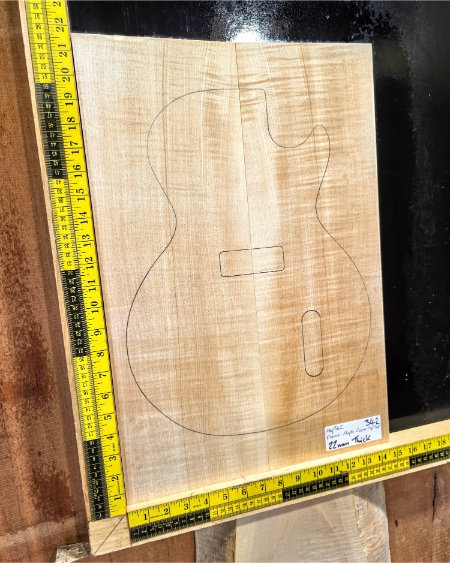 Flame Maple Carve Top Set