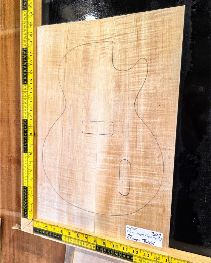 Flame Maple Carve Top Set