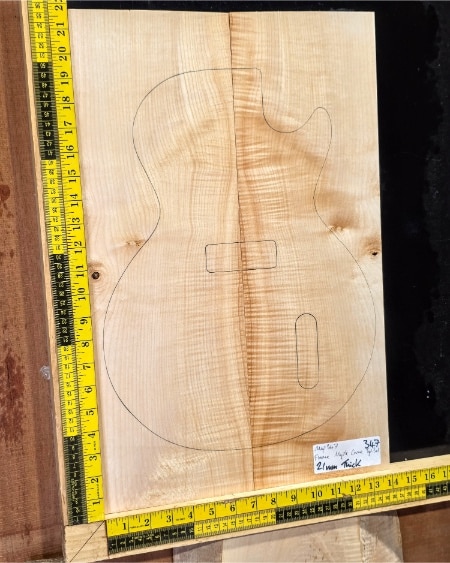 Flame Maple Carve Top Set